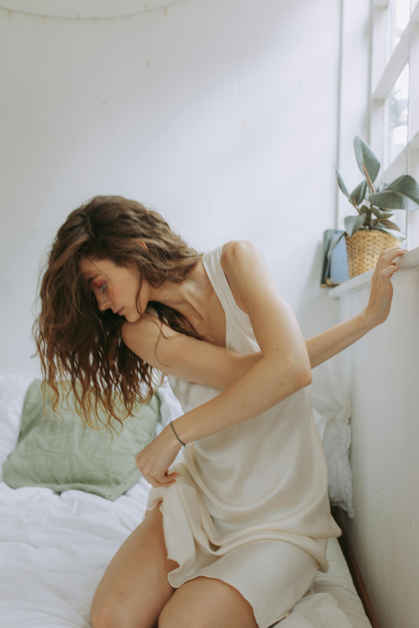 White sleeveless loungewear